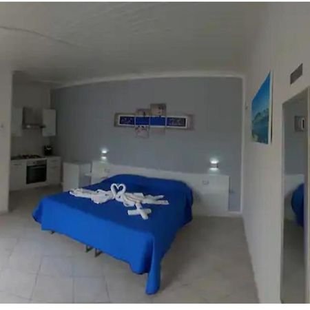 Briciola'S Rooms 切萨雷奥港 外观 照片