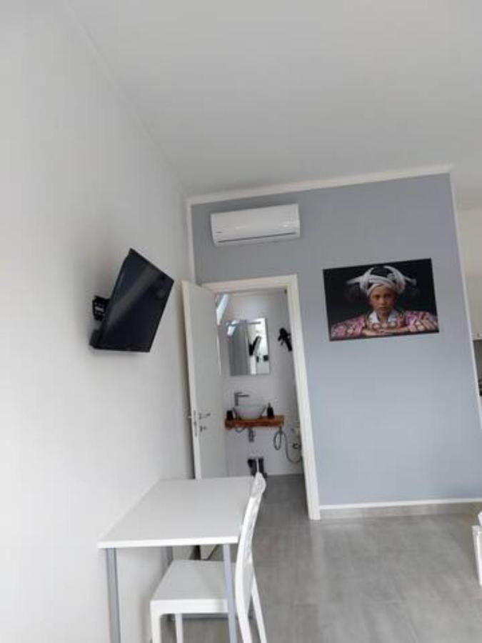 Briciola'S Rooms 切萨雷奥港 外观 照片